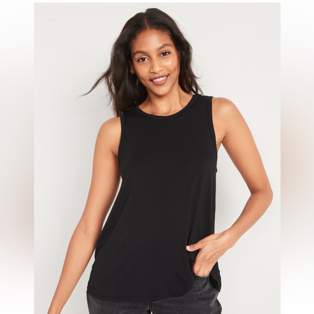Sleeveless Black Top